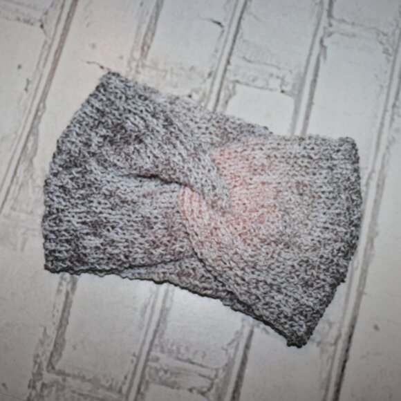🌫️💗 Ombre Knit Headband – Gray & Pink · Handmade · One Size - Picture 3 of 4